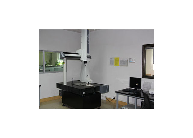 工程師審圖排除問題，先進(jìn)檢測設(shè)備保證品質(zhì)